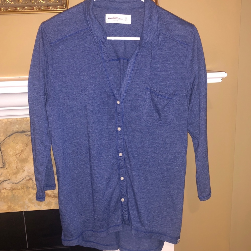 A&F blue 3/4 length sleeve top-so cute!
